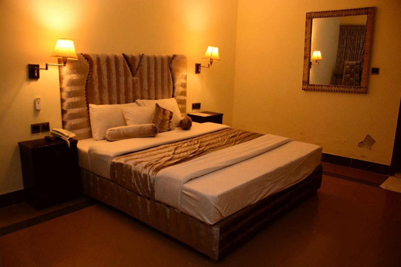 Hotel Move-N-Pick Murree Exterior foto