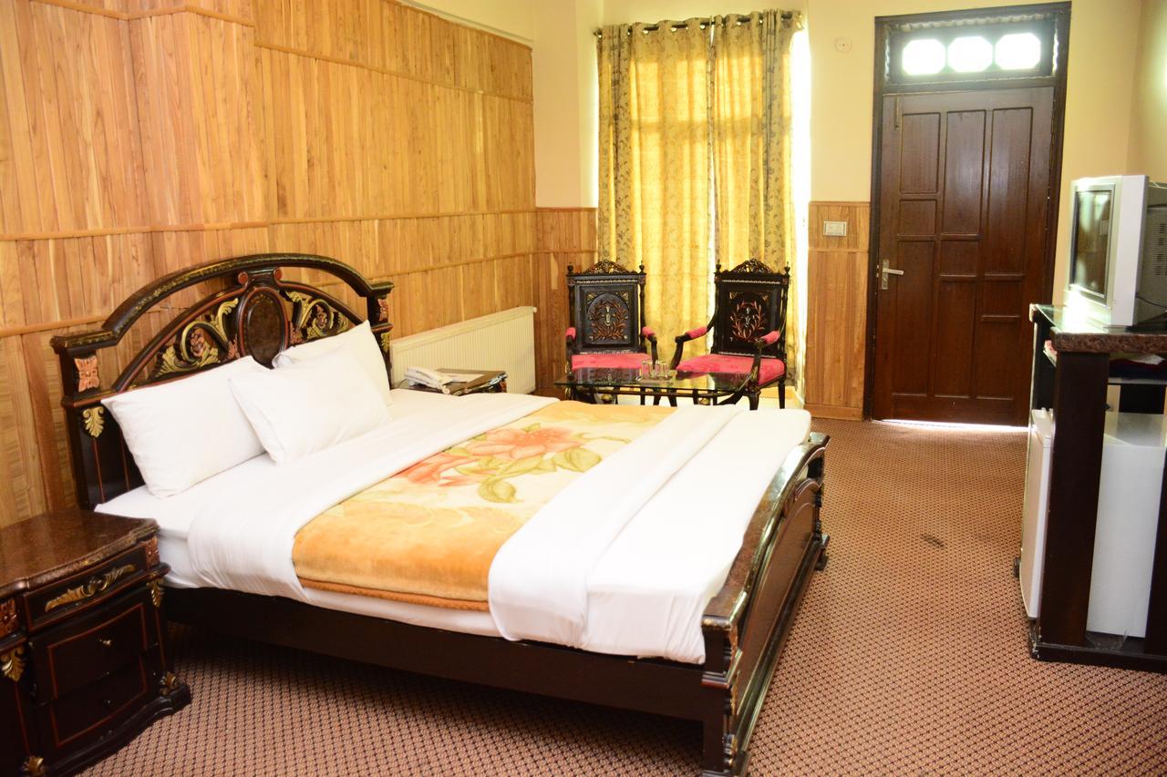 Hotel Move-N-Pick Murree Exterior foto